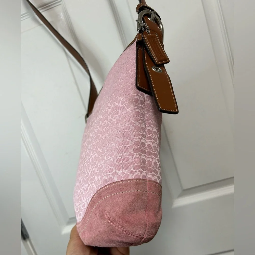 Coach Y2K F10944 Signature Pink Shoulder bag/Crossbody Bag
